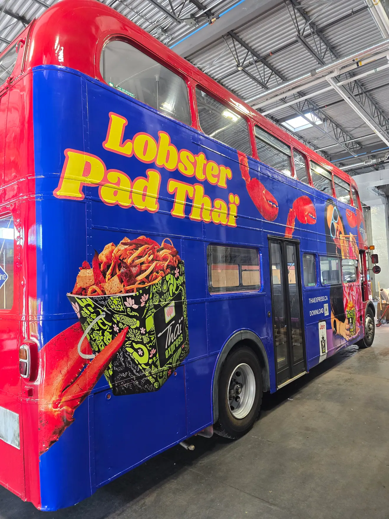 Thai Express “Lobster Pad Thai” double-decker bus wrap
